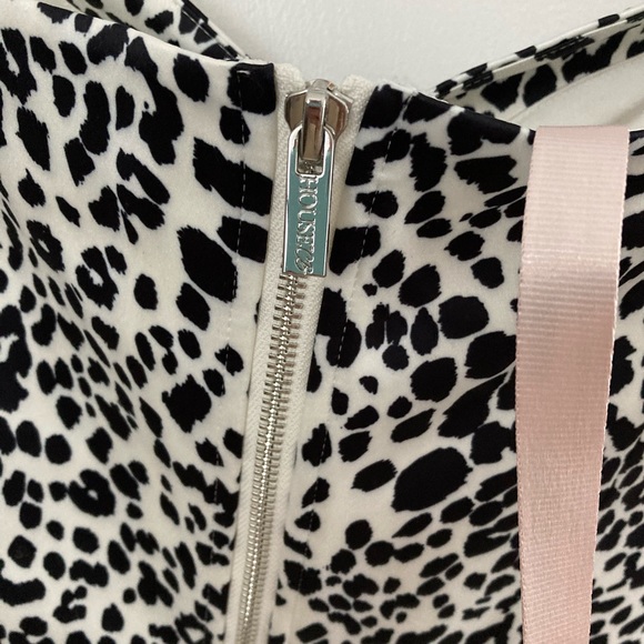 House of CB Black & White Leopard Crop Top in size XS - Picture 3 of 5